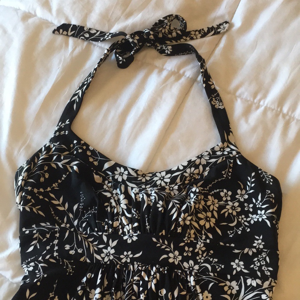 White House Black Market Halter Dress ❤️